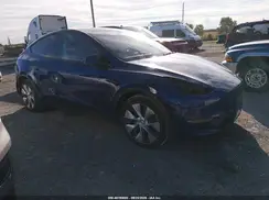 7SAYGDEE7NF319711 2022 TESLA MODEL Y