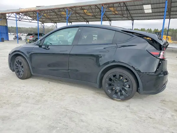 7SAYGDEE7NF321152 2022 TESLA MODEL Y - Image 2
