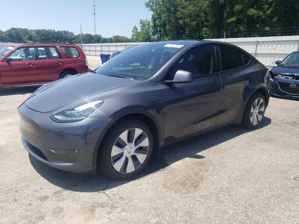7SAYGDEE7NF325573 2022 TESLA MODEL Y - Image 1