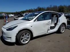 7SAYGDEE7NF325895 2022 TESLA MODEL Y