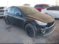 7SAYGDEE7NF330434 2022 TESLA MODEL Y
