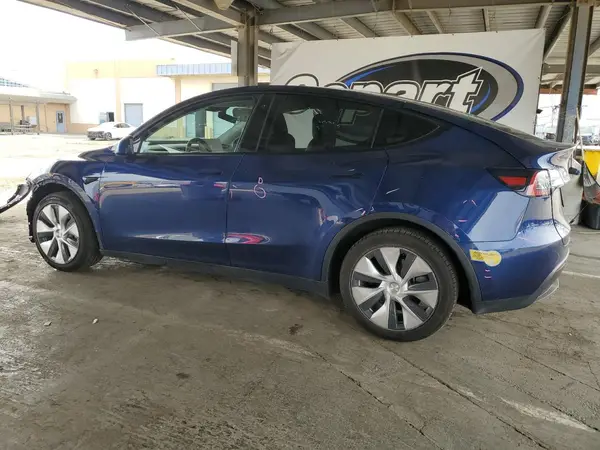 7SAYGDEE7NF331339 2022 TESLA MODEL Y - Image 2