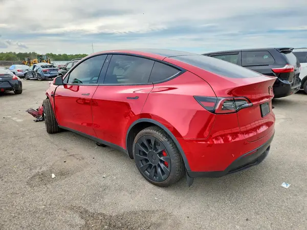 7SAYGDEE7NF342566 2022 TESLA MODEL Y - Image 2