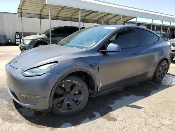 7SAYGDEE7NF352739 2022 TESLA MODEL Y - Image 1