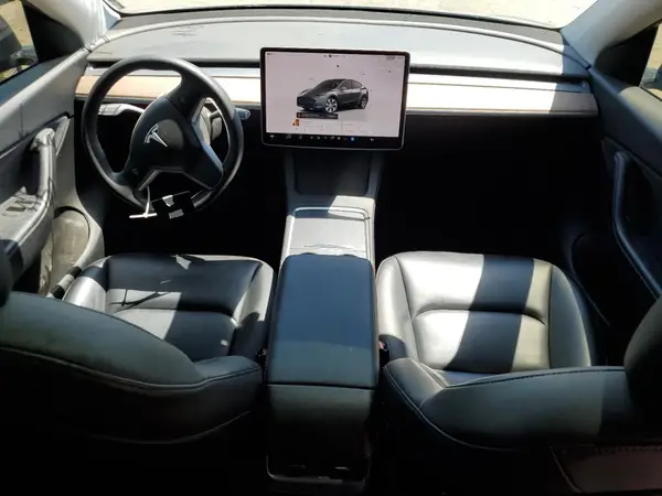 7SAYGDEE7NF352739 2022 TESLA MODEL Y - Image 8