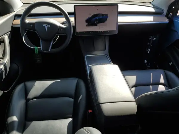 7SAYGDEE7NF369556 2022 TESLA MODEL Y - Image 8