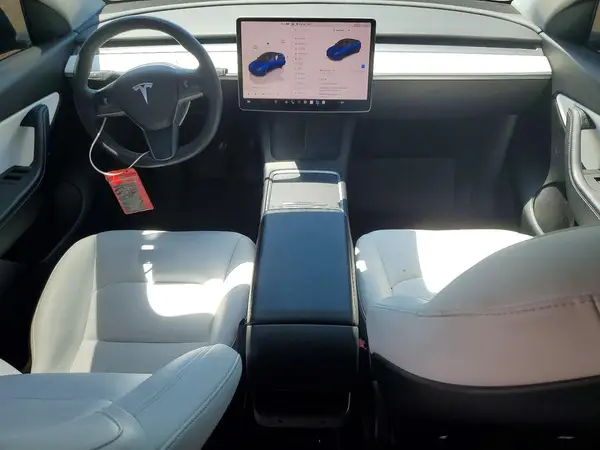 7SAYGDEE7NF381447 2022 TESLA MODEL Y - Image 8
