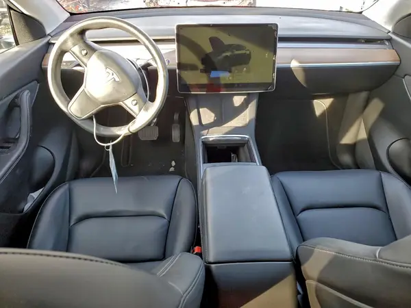 7SAYGDEE7NF384820 2022 TESLA MODEL Y - Image 8