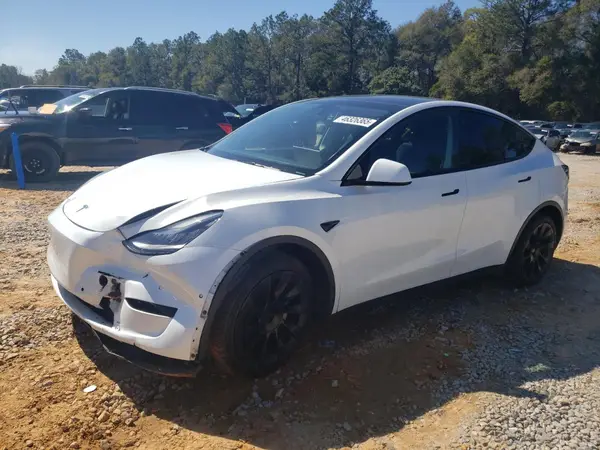 7SAYGDEE7NF385904 2022 TESLA MODEL Y - Image 1