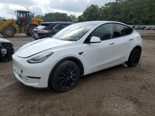 7SAYGDEE7NF400417 2022 TESLA MODEL Y - Image 1