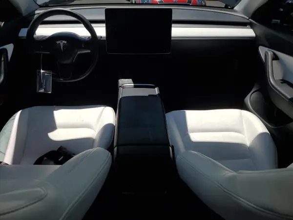 7SAYGDEE7NF417539 2022 TESLA MODEL Y - Image 8