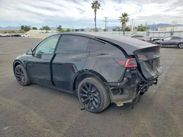 7SAYGDEE7NF417881 2022 TESLA MODEL Y - Image 2