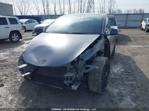 7SAYGDEE7NF432381 2022 TESLA MODEL Y - Image 2
