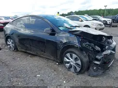 7SAYGDEE7NF435216 2022 TESLA MODEL Y