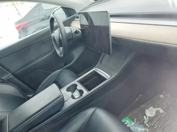 7SAYGDEE7NF445292 2022 TESLA MODEL Y - Image 8