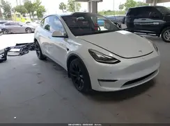 7SAYGDEE7NF460942 2022 TESLA MODEL Y
