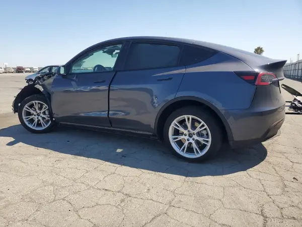 7SAYGDEE7NF461282 2022 TESLA MODEL Y - Image 2