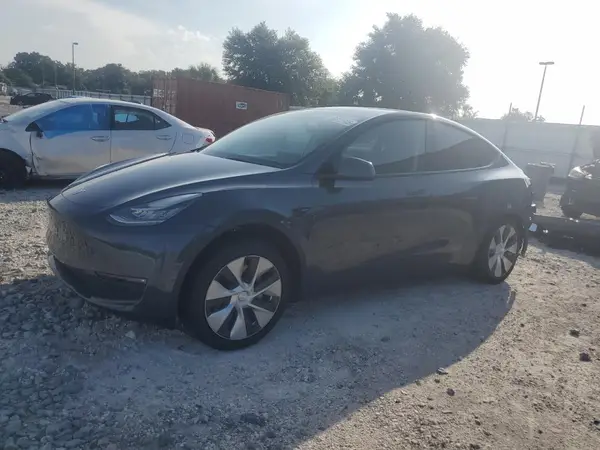 7SAYGDEE7NF462142 2022 TESLA MODEL Y - Image 1