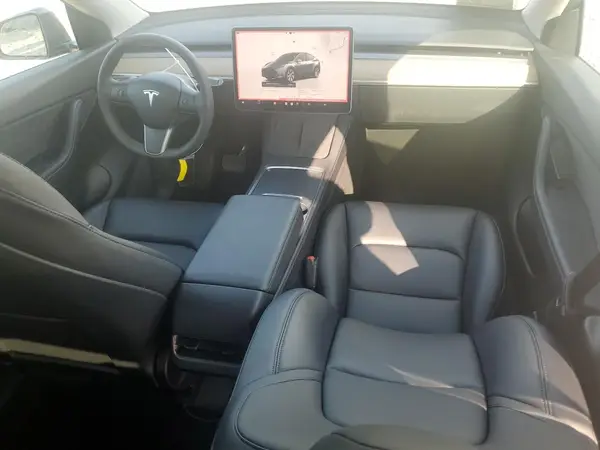 7SAYGDEE7NF462142 2022 TESLA MODEL Y - Image 8