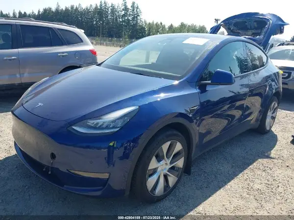 7SAYGDEE7NF463565 2022 TESLA MODEL Y - Image 2