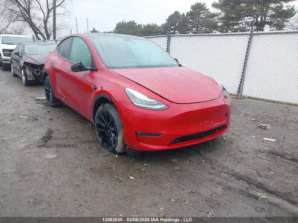 7SAYGDEE7NF484089 2022 TESLA MODEL Y - Image 1