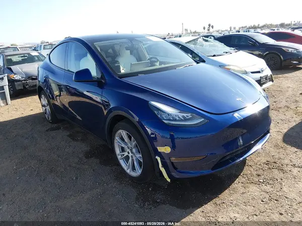 7SAYGDEE7NF510304 2022 TESLA MODEL Y - Image 1