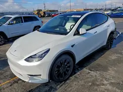 7SAYGDEE7NF512246 2022 TESLA MODEL Y
