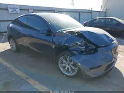 7SAYGDEE7NF535722 2022 TESLA MODEL Y
