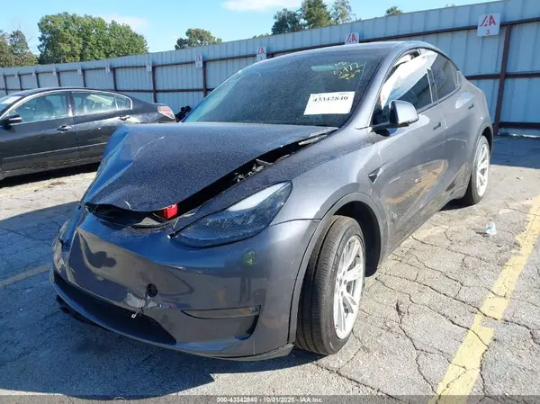 7SAYGDEE7NF535722 2022 TESLA MODEL Y - Image 2