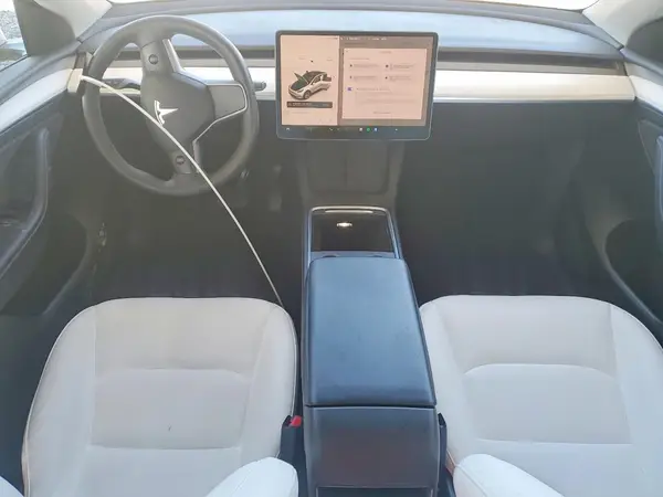 7SAYGDEE7NF537535 2022 TESLA MODEL Y - Image 8