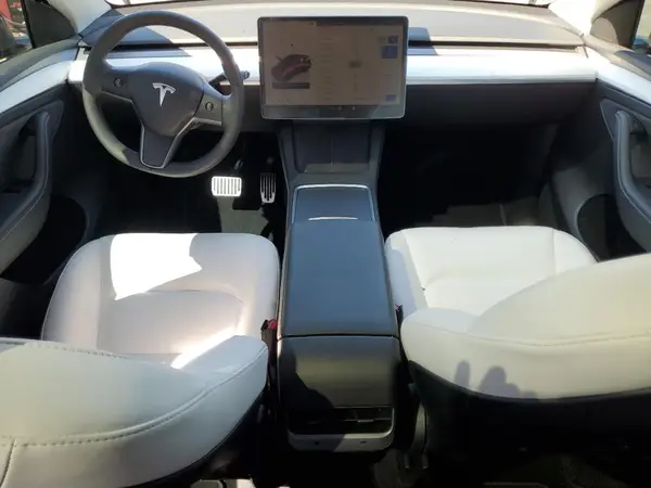 7SAYGDEE7NF537857 2022 TESLA MODEL Y - Image 8