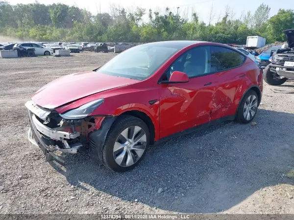 7SAYGDEE7NF541066 2022 TESLA MODEL Y - Image 2