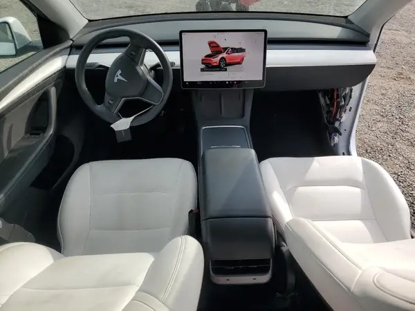 7SAYGDEE7NF553069 2022 TESLA MODEL Y - Image 8