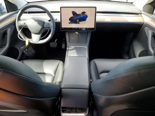 7SAYGDEE7NF556683 2022 TESLA MODEL Y - Image 8