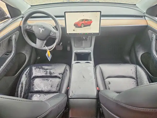 7SAYGDEE7NF569336 2022 TESLA MODEL Y - Image 8