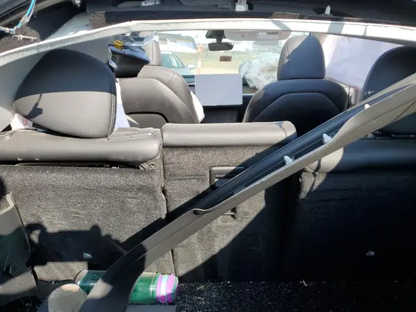 7SAYGDEE7NF572785 2022 TESLA MODEL Y - Image 8