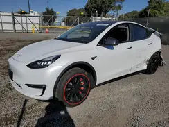7SAYGDEE7NF576402 2022 TESLA MODEL Y