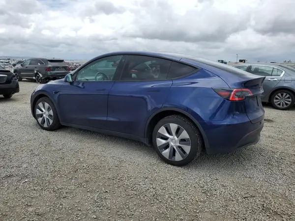 7SAYGDEE7PA028531 2023 TESLA MODEL Y - Image 2