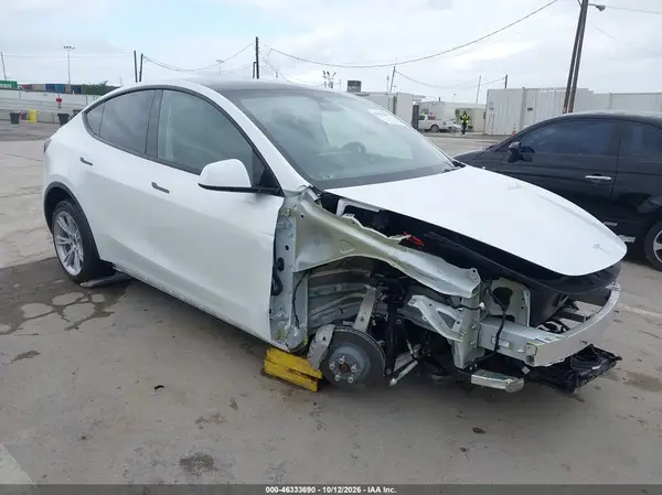 7SAYGDEE7PA037486 2023 TESLA MODEL Y - Image 1