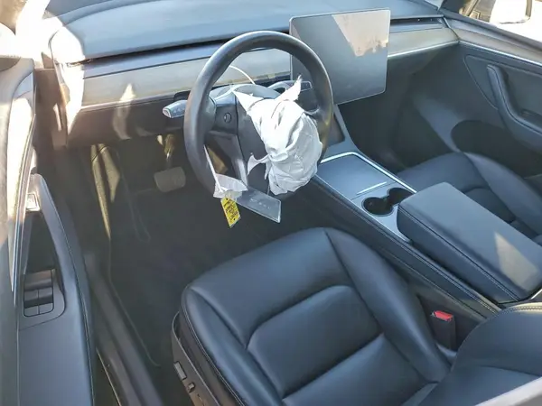 7SAYGDEE7PA038718 2023 TESLA MODEL Y - Image 8
