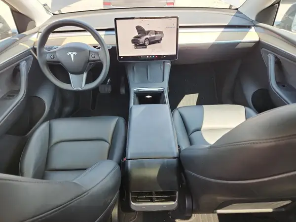 7SAYGDEE7PA040307 2023 TESLA MODEL Y - Image 8