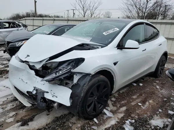 7SAYGDEE7PA051775 2023 TESLA MODEL Y - Image 1