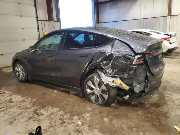 7SAYGDEE7PA056085 2023 TESLA MODEL Y - Image 2