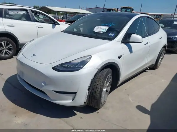 7SAYGDEE7PA062551 2023 TESLA MODEL Y - Image 2