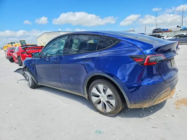 7SAYGDEE7PA063943 2023 TESLA MODEL Y - Image 2