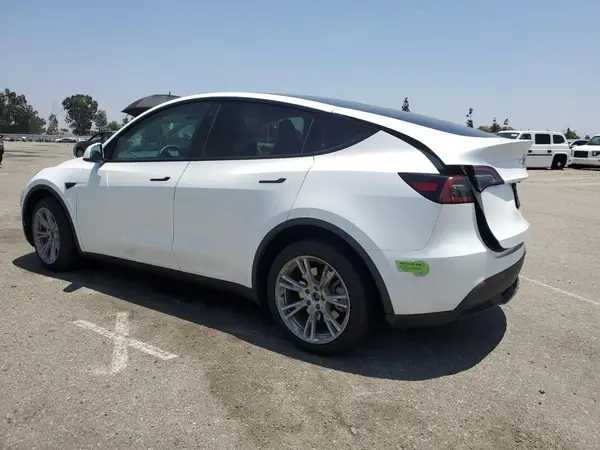 7SAYGDEE7PA067653 2023 TESLA MODEL Y - Image 2