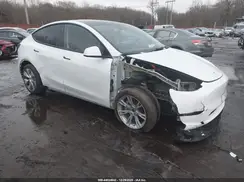 7SAYGDEE7PA074358 2023 TESLA MODEL Y