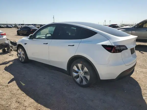 7SAYGDEE7PA076336 2023 TESLA MODEL Y - Image 2