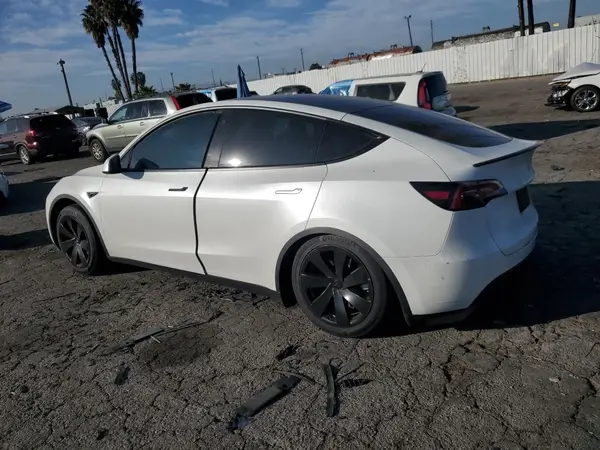 7SAYGDEE7PA091452 2023 TESLA MODEL Y - Image 2
