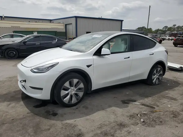 7SAYGDEE7PA093279 2023 TESLA MODEL Y - Image 1